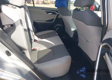 2021 Toyota Rav4 Xle из США, поврежденный, VIN 2T3W1RFV7MC166792